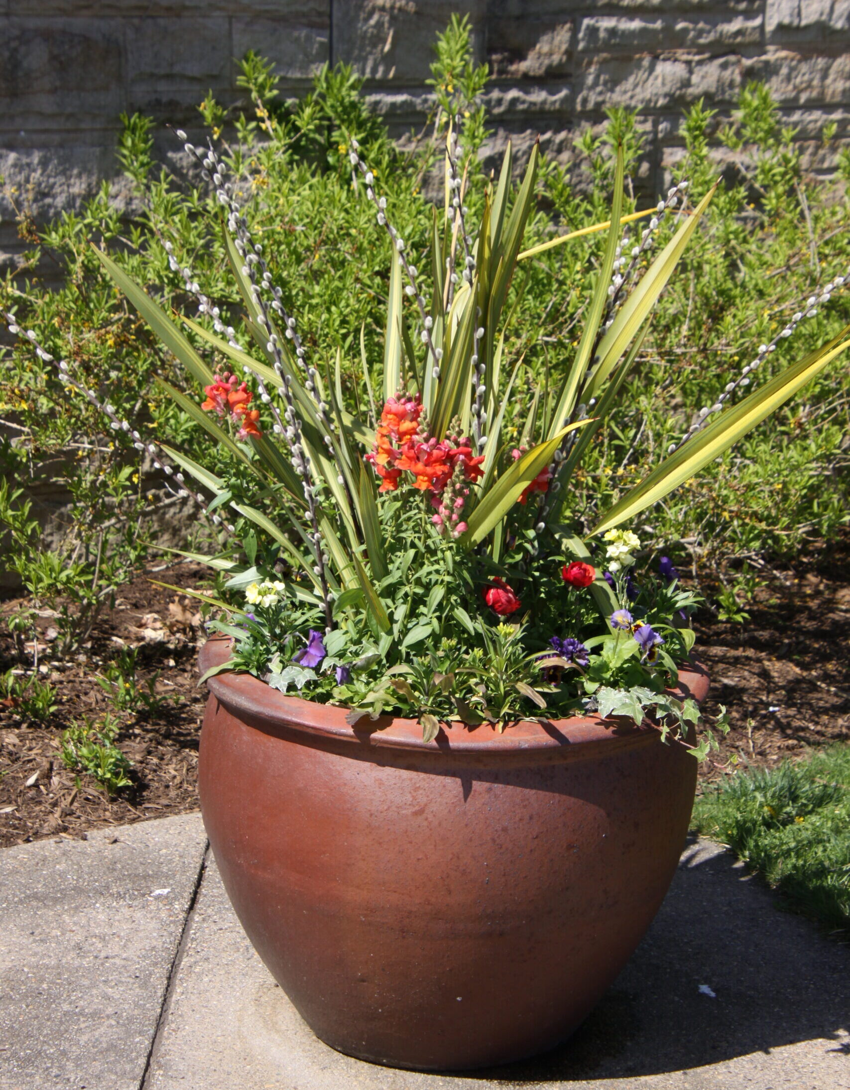 self-contained spring planters